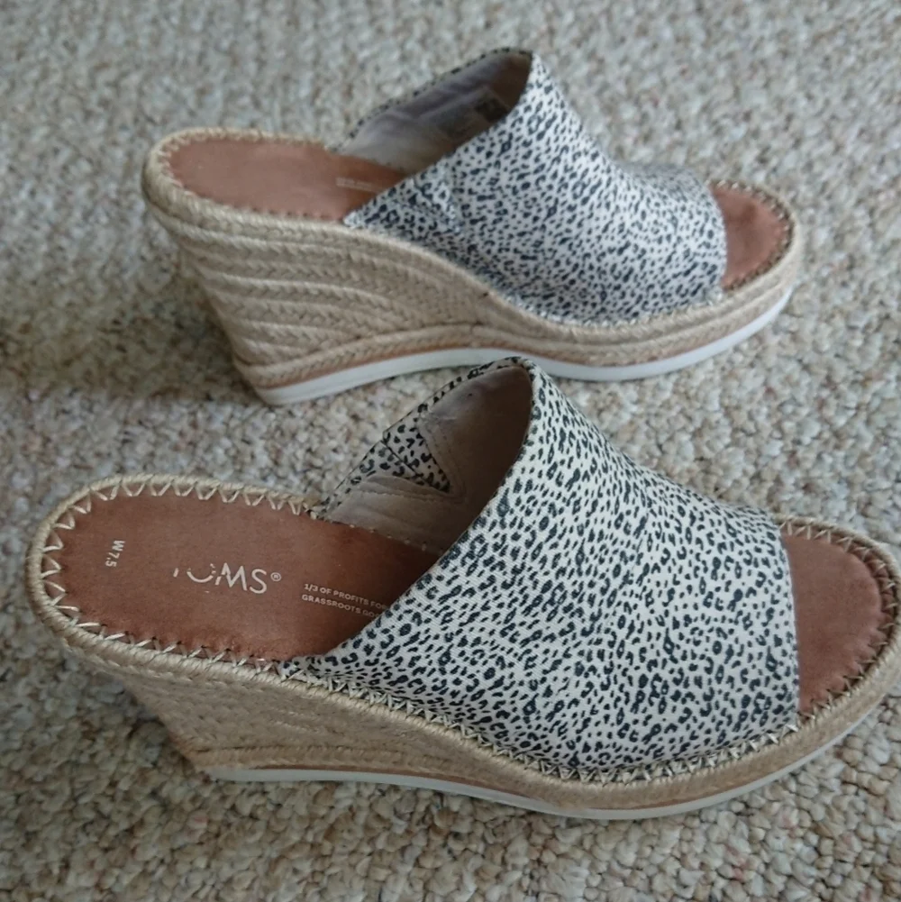 Toms Monica Espadrille Wedges Sandals size 7.5